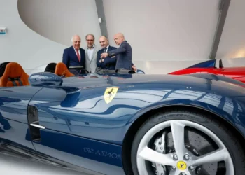 Não é preciso ir a Itália para ver uma exposição da Ferrari