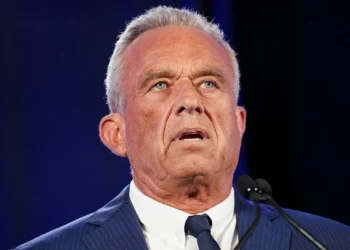 EUA retiram vacina da Covid-19 a crianças e grávidas saudáveis