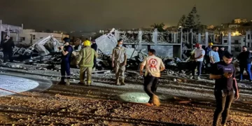 Israel bombardeia o sul do Líbano