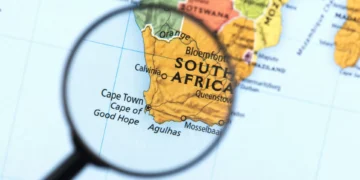 Retirados todos os 260 mineiros soterrados em mina na África do Sul