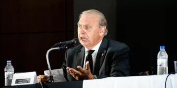 Novo presidente interino do Corinthians faz primeiro discurso; veja