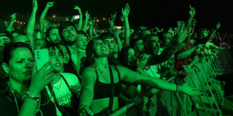 Sex Pistols e Papa Roach no Festival Vilar de Mouros em agosto