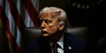 Moody’s retira nota máxima aos EUA e desce rating