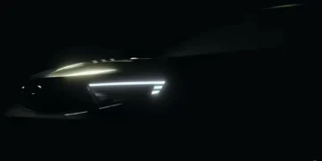 Opel ‘eletrifica’ os GSE e deixa pista sobre qual será o primeiro