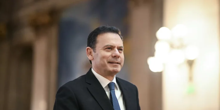 “Estabilidade”. Montenegro pede voto de confiança para oito anos