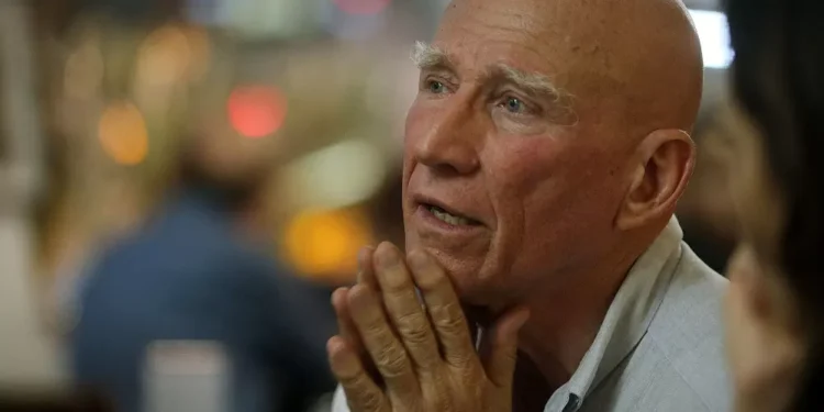 Corpo de Sebastião Salgado é cremado em Paris uma semana após a morte
