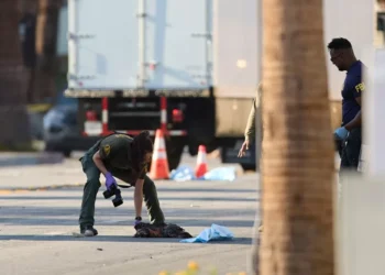 Homem que morreu em explosão em frente a clínica de fertilidade nos EUA era o fabricante da bomba