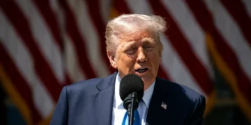 Projeto de orçamento de Trump sobe verbas para Segurança e Defesa