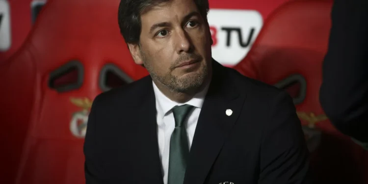 Bruno de Carvalho provoca Benfica e goza com penálti de Renato Sanches