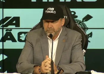 Defesa de Augusto Melo comenta afastamento no Corinthians e próximos passos