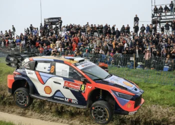 Tänak sobe a segundo antes da especial final do Rali de Portugal