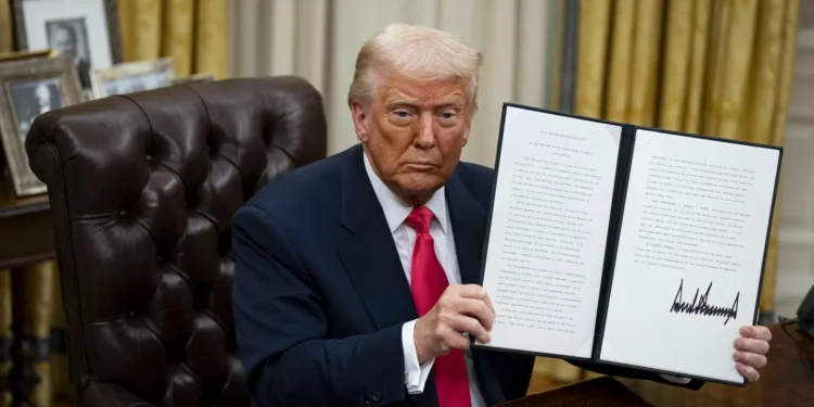 Trump assina decretos para lançar “renascimento” nuclear civil acelerado