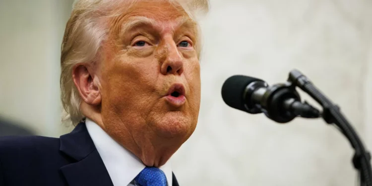 Deportações nos EUA. Juiz diz que Trump violou ordem judicial