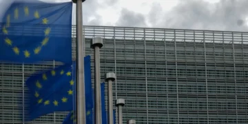 Bruxelas inicia consulta pública para melhorar segurança online de crianças