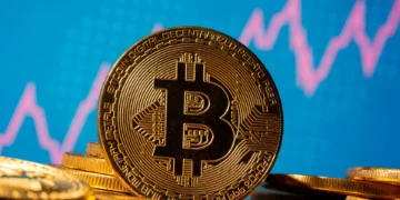 Pai de magnata de criptomoedas raptado em Paris foi libertado com ferimentos graves