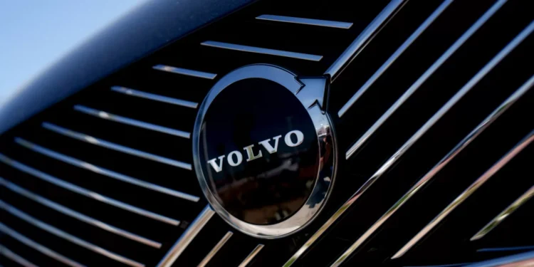 Volvo manda recolher mais de 400.000 carros por questão de software