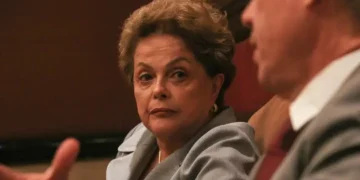 Comissão analisa se concede indenização por anistia a Dilma Rousseff