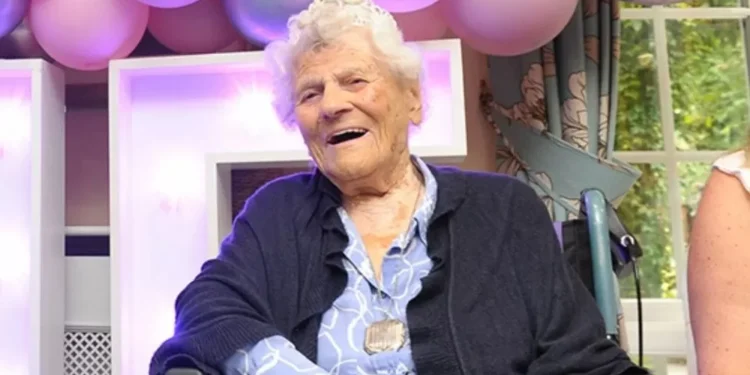 Mulher mais velha do mundo revela segredo para viver até os 115 anos