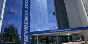 Fraude no INSS: como saber se vou receber devolução de abril? Tire dúvidas