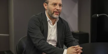 Esquerda não pode concorrer para ver quem faz melhor oposição, diz Livre