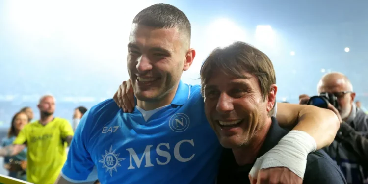 Conte diz que título do Napoli foi o “mais inesperado e o mais difícil”