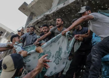 Israel volta a concentrar-se em Gaza após guerra com Irão