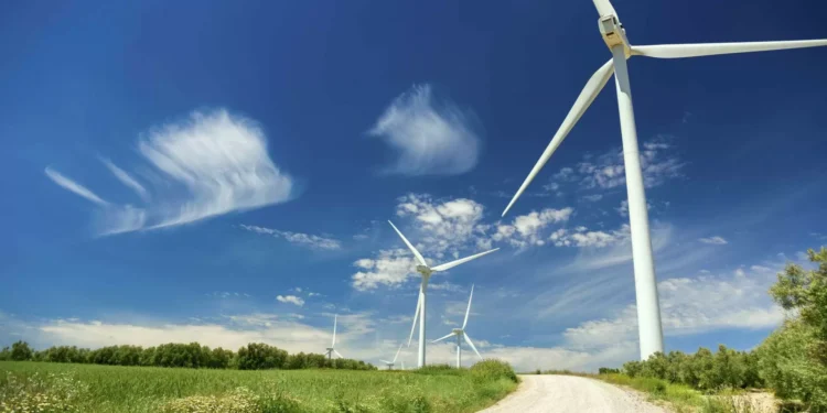 Produção de energia duplicou em 30 anos, mas representa apenas um terço