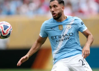 EM DIRETO: Siga os rumores e os negócios do mercado de transferências