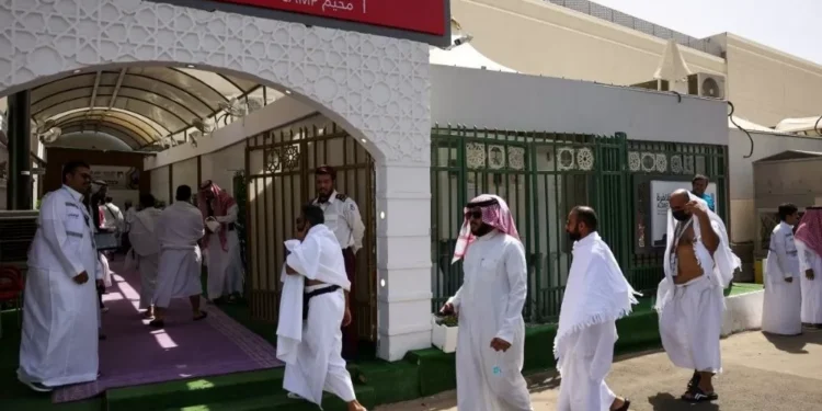 Autoridades sauditas pedem que peregrinos fiquem em tendas por conta do calor excessivo