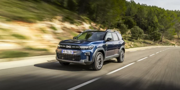 Novo Dacia Bigster mild Hybrid-G 140 já à venda; descubra o preço