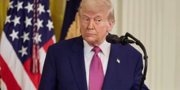 Trump admite mudar leis de imigração para trabalhadores do setor agrícola e hoteleiro