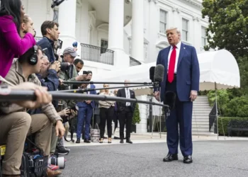 Trump vetou plano israelense para matar o aiatolá Ali Khamenei, líder supremo do Irã