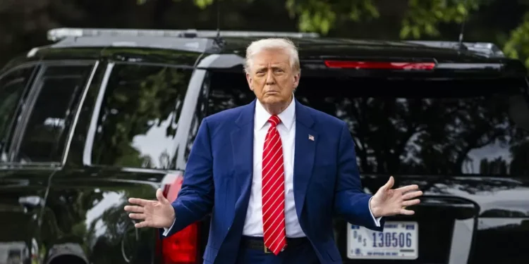 Trump conversa com Putin por telefone e diz que Rússia irá responder aos ataques da Ucrânia