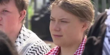 Israel intercepta navio humanitário e detém Greta Thunberg e ativistas