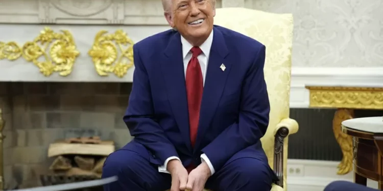 Senado dos EUA aprova abertura do projeto orçamentário de corte de gastos de Trump