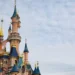 França pede prisão preventiva de britânico que encenou casamento com criança de 9 anos na Disney