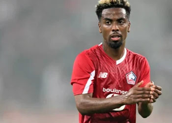 Marseille reforça-se com a contratação do médio Angel Gomes