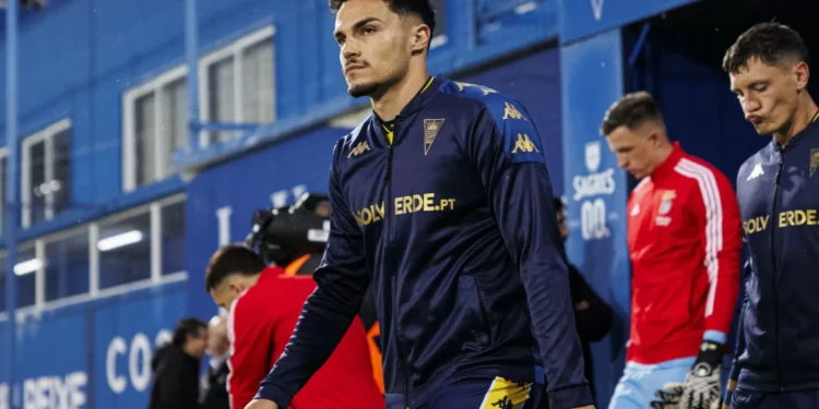 Oficial: Pedro Álvaro assina por quatro épocas com os gregos do Aris