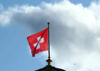 Conversações nucleares? Diplomatas europeus reúnem-se com Irão na Suíça