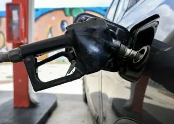 Veículos a gasóleo dominam frota do Estado. Só 1,13% são elétricos