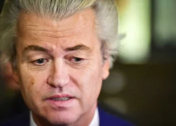 Saída de político de direita da coalizão gera colapso na Holanda e eleição pode ser antecipada