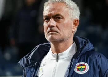 Italianos revelam motivo que travou José Mourinho na seleção italiana