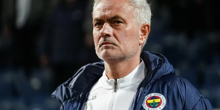 Italianos revelam motivo que travou José Mourinho na seleção italiana