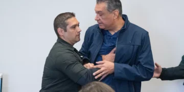 Senador interrompe secretária de Segurança Interna dos EUA. Foi detido