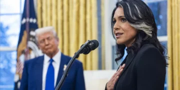 Trump contraria diretora dos serviços secretos sobre programa nuclear do Irão