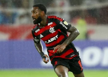 Boto reforça posição do Flamengo sobre Gerson e saídas: “Não faz parte”