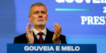 “Pró-vida” e “moderado por natureza”. Gouveia e Melo promete “falar menos” e pede “imigração regulada”