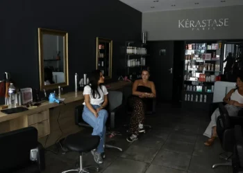 Apagão em La Palma deixou 50 mil sem eletricidade