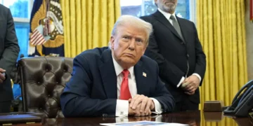 Donald Trump exige “rendição incondicional” do Irão