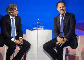 Rutte não fala do Médio Oriente e gere Trump com pinças